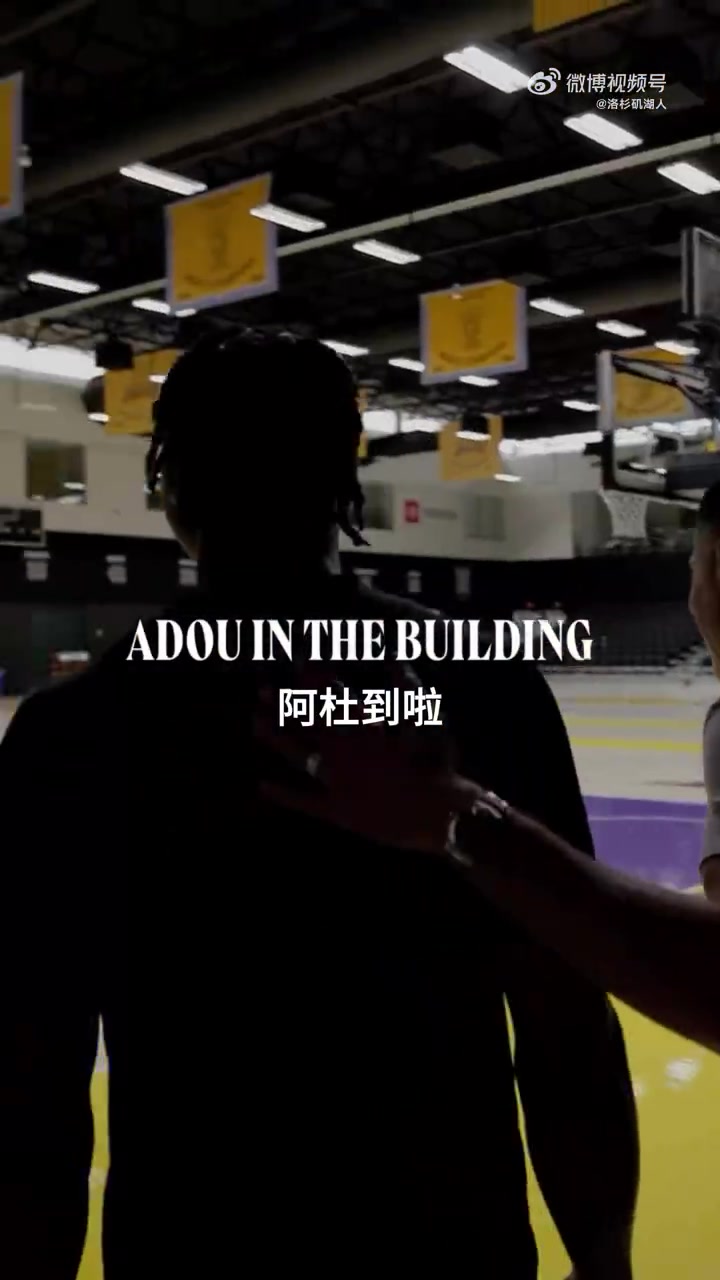 Speed請教提高足球水平的秘訣，菲戈：少玩社交媒體，多練球